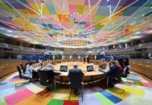 Da Ue prestito di 90 miliardi a Kiev, accantonato uso degli asset