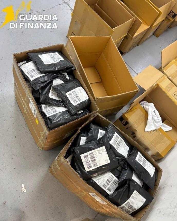 22122025_075826_contraffazione 2