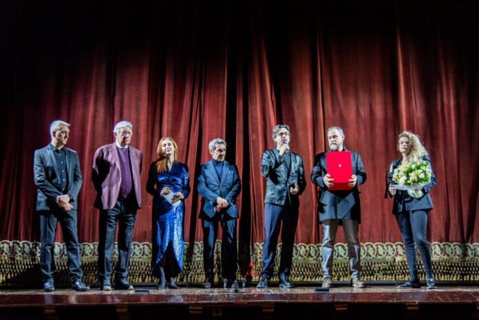 23-12-2025-14_3818735 23-12-2025-14_3818735