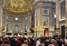 Sant’Andrea, concluso il Giubileo della diocesi nel segno della famiglia: «I Sacri Vasi rimarranno visibili»