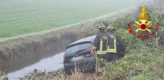 Strade basse ghiacciate: tre auto fuori strada in tre ore