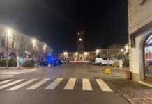 Bimbo di 10 anni in bicicletta investito da un’auto in pieno centro a Canneto