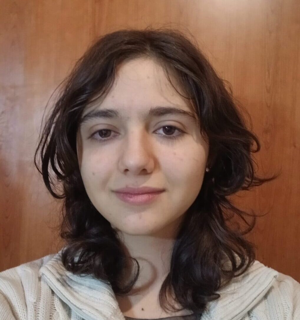 La forza della giovane Yuki con l’arte che ribalta gli stereotipi sui giovani