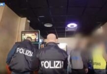 Controlli della Polizia nelle sale giochi: puntate fuori orario e un minorenne che giocava al videopoker