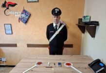 Minaccia i familiari per ottenere denaro: 25enne denunciato a Gazzuolo