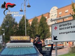 Dalla lite all’aggressione, morso all’orecchio e auto danneggiata, un arresto