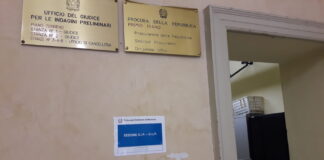 Abusa del paziente sedato dopo la colonscopia: infermiere sotto accusa