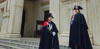 Mantova, sicurezza e tradizione: Carabinieri in uniforme storica per il controllo del territorio