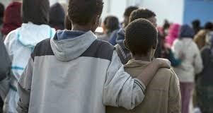 Minori stranieri non accompagnati: in Lombardia sono più di 2mila. Tutori volontari cercasi