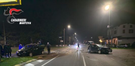 Scontro tra due auto in viale Brescia ad Asola: coinvolta anche una bambina