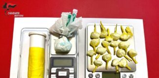 Porto Mantovano: nascoste nella leva del cambio dell’auto 17 dosi di coca. Arrestato pusher 39enne