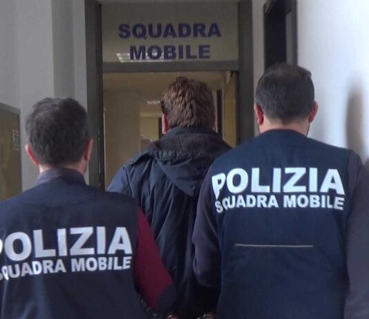 Truffa del finto carabiniere: la Squadra Mobile arresta due ladri dopo un colpo da più di 30mila euro