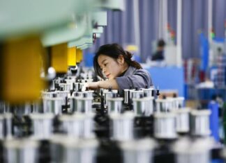 Cina, media di 26.000 nuove imprese al giorno nel 2025