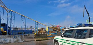 Controlli al luna park del Boma: stop al montaggio di una giostra