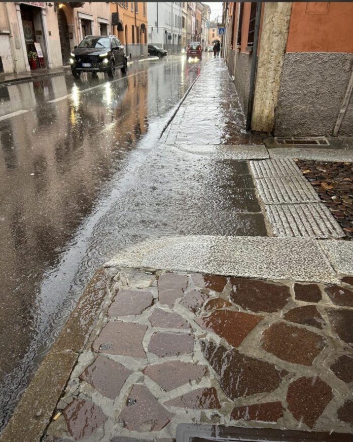 2350af9c-2ead-4b91-8d34-3c8c6505dcd7