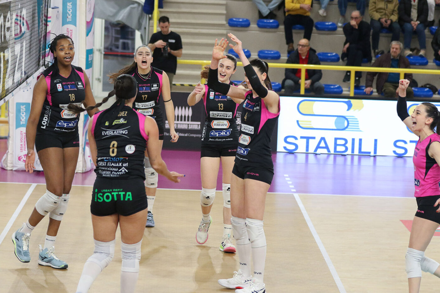 Pallavolo serie A2 f – Casalmaggiore, esordio vincente nella Pool Salvezza