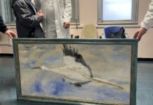 Opera d’arte donata all’Ostetricia e Ginecologia alcuni momenti della consegna dell'opera avvenuta oggi.