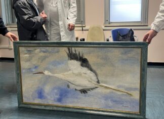 Opera d’arte donata all’Ostetricia e Ginecologia alcuni momenti della consegna dell'opera avvenuta oggi.