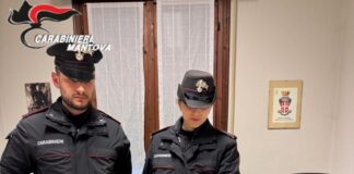 Si sente male dopo avere preso della droga e fa il nome dello spacciatore: i carabinieri arrestano “nonno extasy”