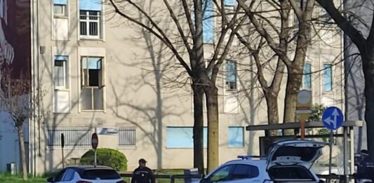 Fornisce le generalità del fratello al posto di controllo: 60enne denunciato