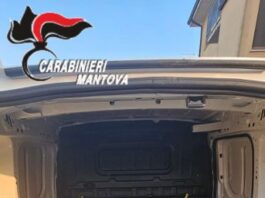 Ambulante con dipendente minorenne in nero denunciato dai carabinieri