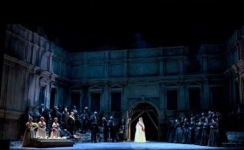 La solitudine di Norma, eroina senza perdono e senza rogo