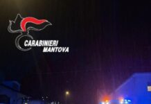 Frontale tra due auto a Cerese, due feriti