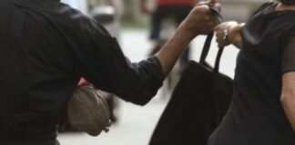 I carabinieri smascherano uno scippatore e rapinatore seriale e il suo ricettatore: denunciati un italiano e un tunisino