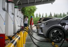 Cina, in rapida espansione la rete di ricarica per i veicoli elettrici