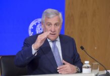 Iran, Tajani “Nessuna trattativa per passaggio navi italiane in Stretto Hormuz”