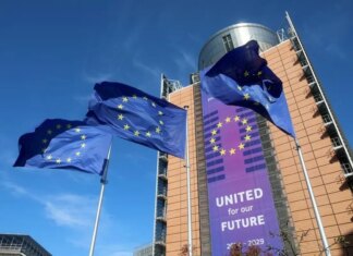 Cina, imprese pronte ad aumentare investimenti in Ue nonostante ostacoli normativi