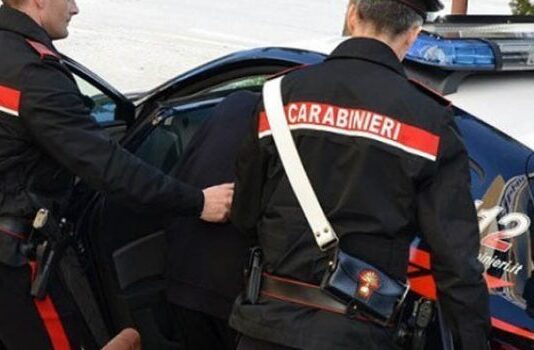 Assistente denunciata per furto: recuperati 18.500 euro