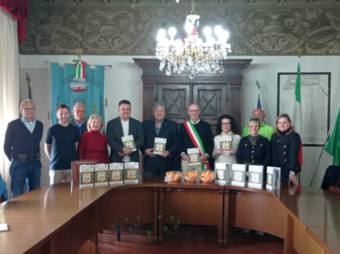 Foto di gruppo in occasione della presentazione della De.Co del Melone di Rodigo_3909291