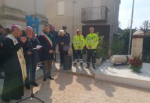 Il vescovo inaugura a Canneto il monumento in memoria delle vittime del Covid