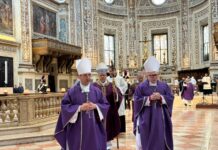 Precetto pasquale interforze, Sant’Andrea gremita: «La via del dialogo superi le contrapposizioni»