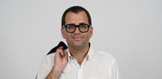 Curtatone, riconfermato Carlo Bottani: vince con il 56,43% su Emiliani