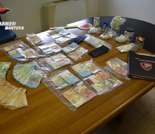 “Seminavano” droga nei campi: arrestati dai carabinieri durante il raccolto