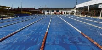 Una nuotata all’aperto anche in inverno: la piscina ora si scalda