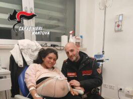 Incinta ma si mette alla guida e si sente male. I carabinieri la scortano al Poma dove partorisce Selin
