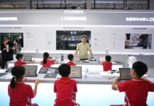La Cina accelera sul digitale e introduce l’IA nelle scuole