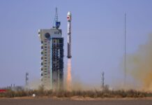 La Cina lancia il razzo Long March-4C per il rilevamento dei gas serra