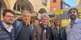 Già iniziata la sfilata dei big per i candidati: IL centrosinistra punta sui sindaci, il centrodestra su Salvini e Meloni