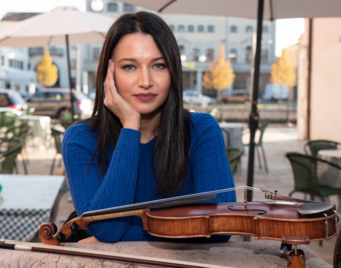 Violinista Lisa Agnelli 26