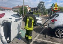Guidizzolo: scontro fra tre auto all’incrocio. Una 54enne trasferita a Brescia in elicottero
