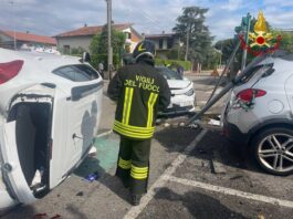 Guidizzolo: scontro fra tre auto all’incrocio. Una 54enne trasferita a Brescia in elicottero