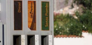 Gasolio in salita libera: ieri a Mantova 2,105 euro al litro ma con punte oltre i 2,20