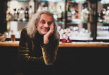 “Arrivano i Dunque” di Bergonzoni al Teatro Sociale