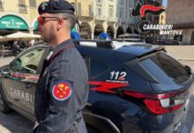Ostiglia, controlli straordinari dei Carabinieri: hashish su un autobus e due automobilisti denunciati