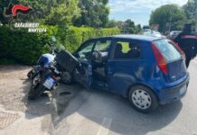 Scontro fra un’auto e uno scooter a Governolo: ferito un 63enne di Poggio Rusco