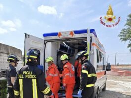 Cade da tre metri: ferito un operaio in un’azienda agricola di San Benedetto Po